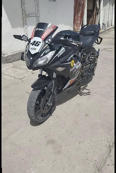 suzuki 200: Спортивный мотоцикл в обвесе под Kawasaki Ninja. Характерестика — 2