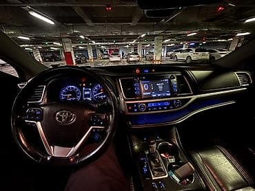 camry 2014: Toyota Highlander: 2017 г., 3.5 л, Автомат, Бензин, Кроссовер — 9