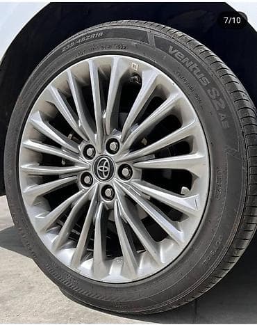 q 7: Toyota Avalon: 2019 г., 2.5 л, Автомат, Гибрид, Седан — 8