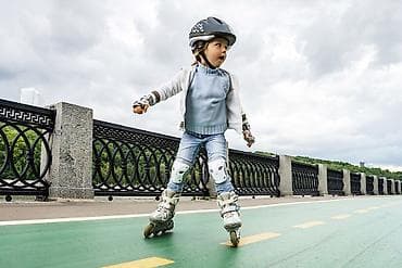 Тил курстары: Здравствуйте! Меня зовут Арстан мне 16 лет. У меня 7 лет опыта катания — 2