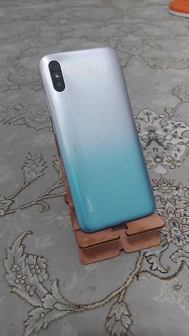 poco m: Redmi, Redmi 9A, Б/у, 32 ГБ, цвет - Серый, 2 SIM — 2