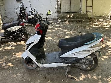 мотоцикл минск: Скутер Jet Moto (бензиновый) - Кузов: городской скутер с обтекаемым — 3