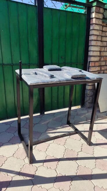 теннисные ракетки настольные: Стол для армреслинга.
новый. 
регулировка левой и правой руки — 1