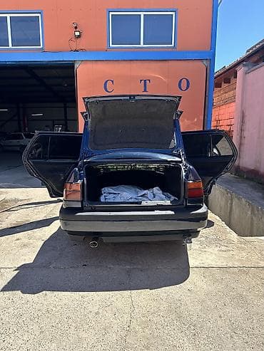 howo tx: Volkswagen Vento: 1993 г., 1.8 л, Механика, Бензин, Седан — 8