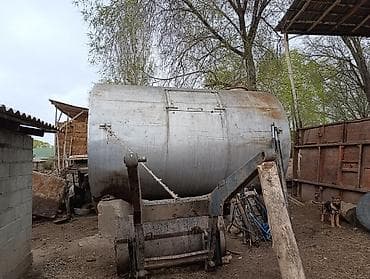 живые дрожи: Металлическая ёмкость-резервуар цилиндрической формы с горизонтальной — 2