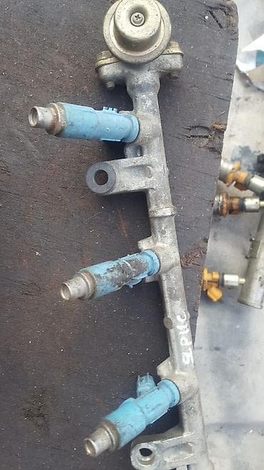 yaris: Toyota Yaris форсунки Двигатель один куб 99 год од — 1