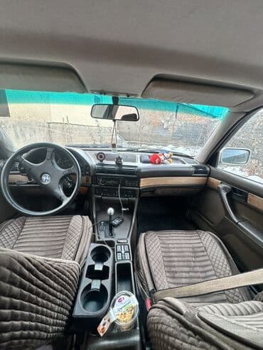 Ковролин: BMW 7 series: 1990 г., 3 л, Автомат, Бензин, Седан — 9