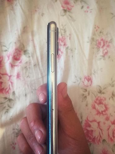 redmi k60: Смартфон с дизайном под iPhone (корпус белого цвета, блок из трех — 4