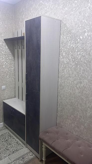 Дом и сад: Продаю прихожую в отличном состоянии.
Без царапин — 1