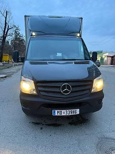 Жеңил жүк ташуучу унаа, Mercedes-Benz — 6