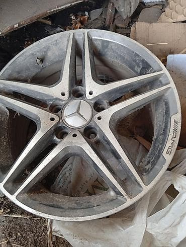 Диски: Литые Диски R 16 AMG, Пара, отверстий - 5 — 1