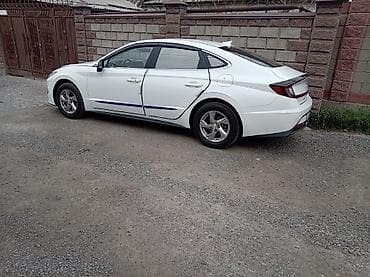 Продажа авто: Hyundai Sonata: 2022 г., 2 л, Автомат, Газ, Седан — 5