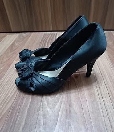 Угги: Туфли Кар-мэн 41 р на каблучке с розой . Из качественного прочного — 2