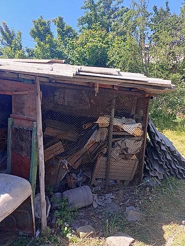 Строительный разбор: шифер и древесина для хозяйственных нужд at lalafo.kg Строительный разбор: шифер и древесина для хозяйственных нужд