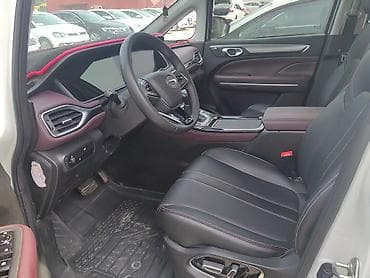 обмен на g05: GAC Trumpchi M6 Pro 270T — просторный 7‑местный минивэн в белом цвете — 4