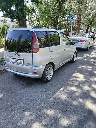 Toyota: Toyota Funcargo: 2001 г., Минивэн — 4