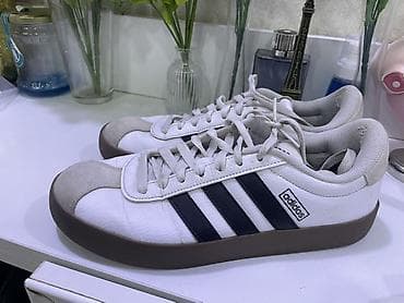 Кроссовки adidas Не китайскиеоригинальные Состояние хорошее Цена at lalafo.kg Кроссовки adidas Не китайскиеоригинальные Состояние хорошее Цена