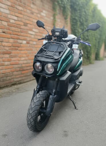 мотоцикл с автоматической коробкой передач: Скутер класса 150 см³но едет быстрее чем 150куб,см в стиле — 1