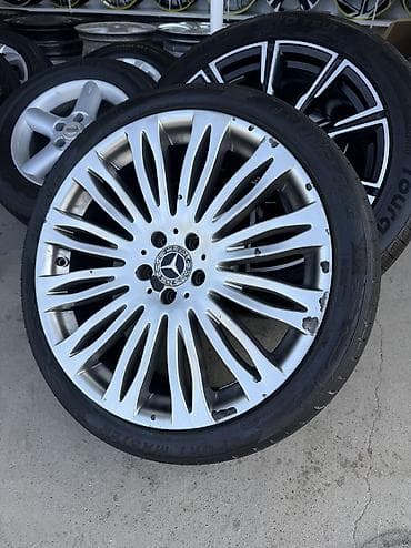 Литые Диски R 20 Mercedes-Benz, Комплект, отверстий - 5, Б/у at lalafo.kg Литые Диски R 20 Mercedes-Benz, Комплект, отверстий - 5, Б/у