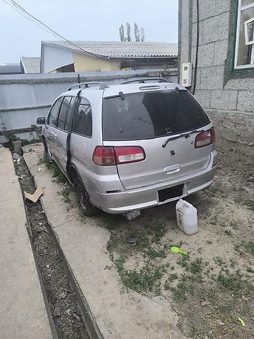 Honda : 1998 г., Минивэн