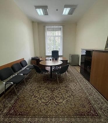 Недвижимость: Сдается офисное помещение на первой линии в центре города! Район — 10