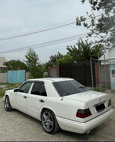 bmw 1994: Mercedes-Benz W124: 1994 г., 2.2 л, Механика, Бензин, Седан — 1