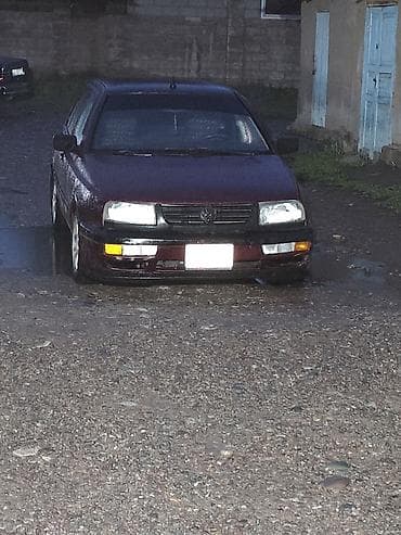 вольксваген вента: Volkswagen Vento: 1993 г., 1.8 л, Ручные, Бензин, Седан — 7