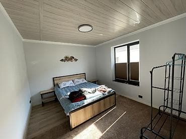 дача быстраток: 🏡 Сдаётся уютный новый коттедж у озера! ✨ Площадь — 76 м² 👨‍👩‍👧‍👦 — 2
