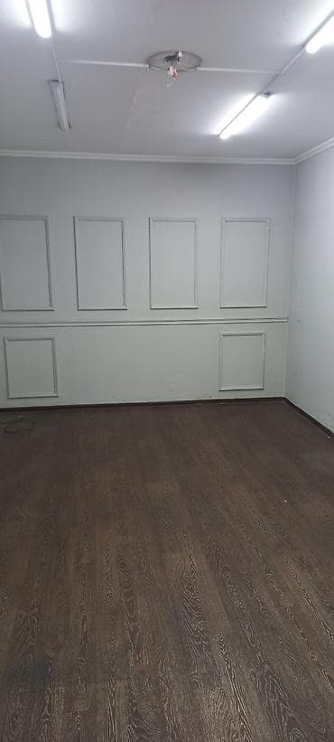 Аренда офисов, 80 м², В жилом комплексе, 1 линия