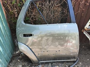 рама цунами: Дверь Задняя правая Toyota, Оригинал — 1