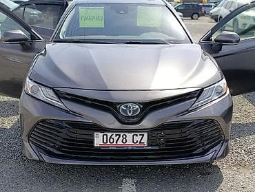 селика: Toyota Camry: 2020 г., 2.5 л, Вариатор, Гибрид, Седан — 7