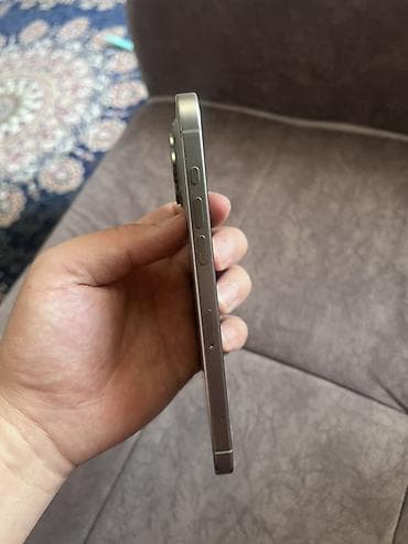 redmi ultra: IPhone 15 Pro Max, память 512 гб, состояние аккумулятора 88%, в — 3