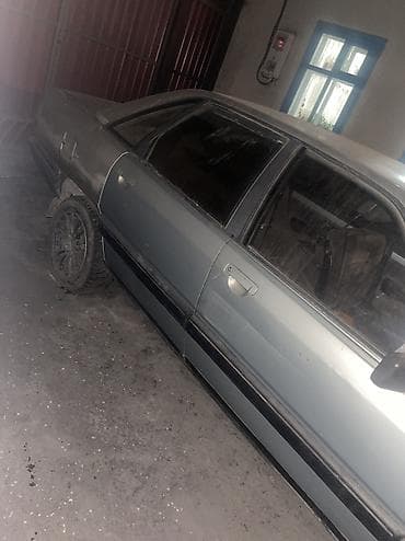 audi s8: Audi 100: 1990 г., Седан — 3