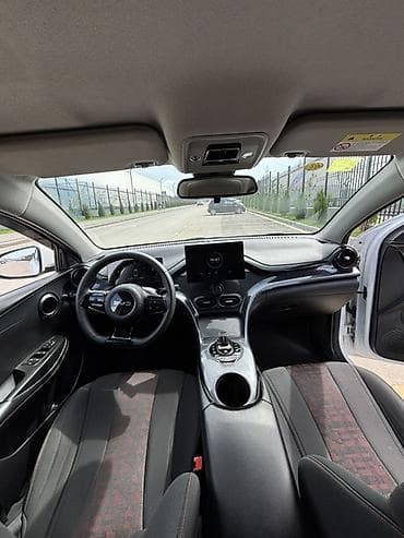 машина byd e2: BYD E2: 2025 г., 0.1 л, Автомат, Электромобиль, Кроссовер — 8