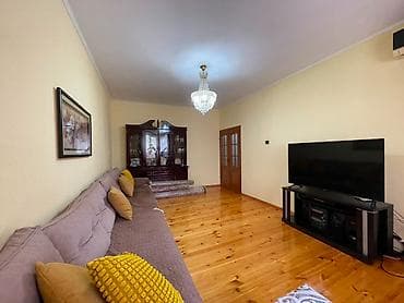 3 комнаты, 74 м², 105 серия, 1 этаж, Косметический ремонт at lalafo.kg 3 комнаты, 74 м², 105 серия, 1 этаж, Косметический ремонт