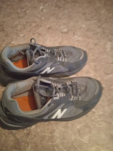 буу вещи: Продаю бу вещи, кросовки джинсы спорт костюм сапоги сланцы зимнюю — 6