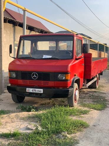 купить грузовой автомобиль с манипулятором бу: Легкий грузовик, Mercedes-Benz, Б/у — 1