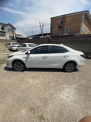 Транспорт: Toyota Corolla: 2020 г., 1.8 л, Вариатор, Гибрид, Седан — 3