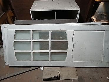 Межкомнатная деревянная дверь с остеклением. - Материал