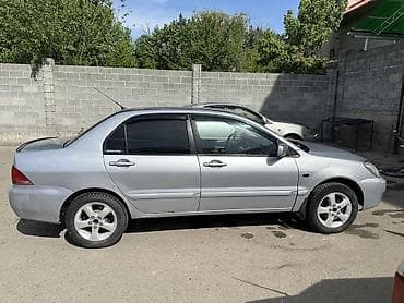 Mitsubishi Lancer: 2004 г., 1.6 л, Механика, Бензин, Седан
