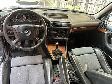кузов е34: BMW 5 series: 1993 г., 4 л, Механика, Бензин, Седан — 10