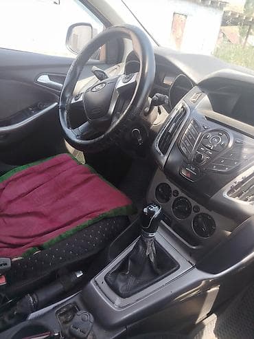 машина мерс с: Ford Focus: 2014 г., 1.6 л, Механика, Бензин, Универсал — 1