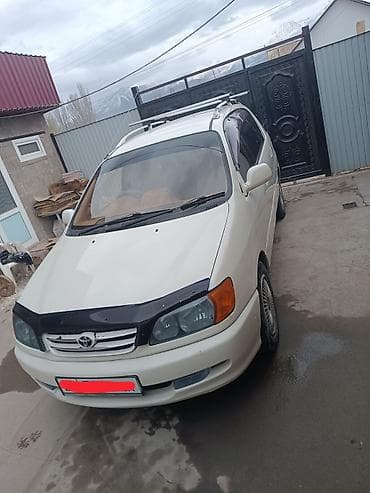 грузовик исузу: Toyota Ipsum: 2000 г., 2 л, Автомат, Бензин, Минивэн — 1