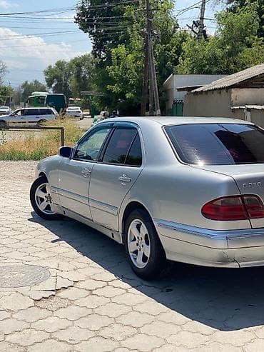 red cell: Mercedes-Benz E-Class: 2000 г., 2.7 л, Автомат, Дизель, Седан — 1