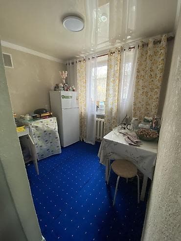 продаю карвен: 1 комната, 30 м², 104 серия, 2 этаж, Косметический ремонт — 4