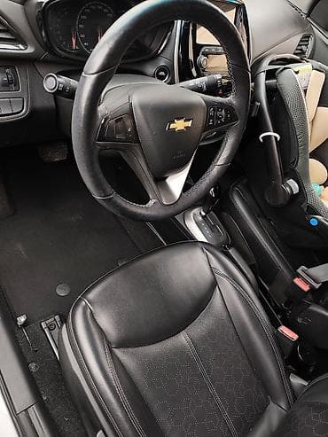 forester 2003: Chevrolet Spark: 2018 г., 0.1 л, Автомат, Бензин, Седан — 4