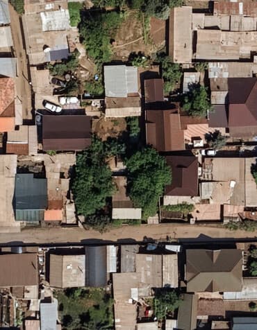 дом район пишпек: Дом, 60 м², 3 комнаты, Собственник, Старый ремонт — 1