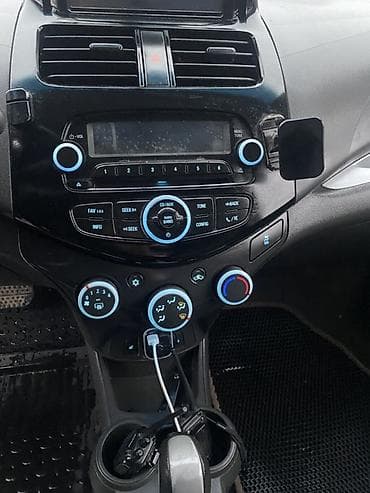 audi b5: Chevrolet Spark: 2015 г., 1.2 л, Автомат, Бензин, Хэтчбэк — 4