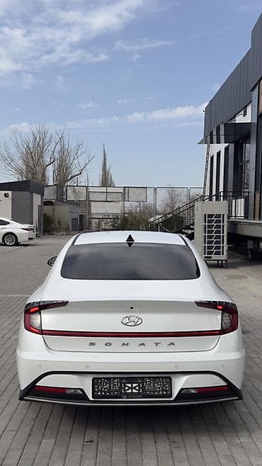 Транспорт: Hyundai Sonata: 2019 г., 2 л, Автомат, Газ, Седан — 1