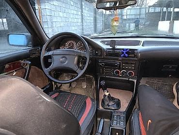 audi a8: BMW 5 series: 1993 г., 2.5 л, Механика, Бензин, Седан — 6